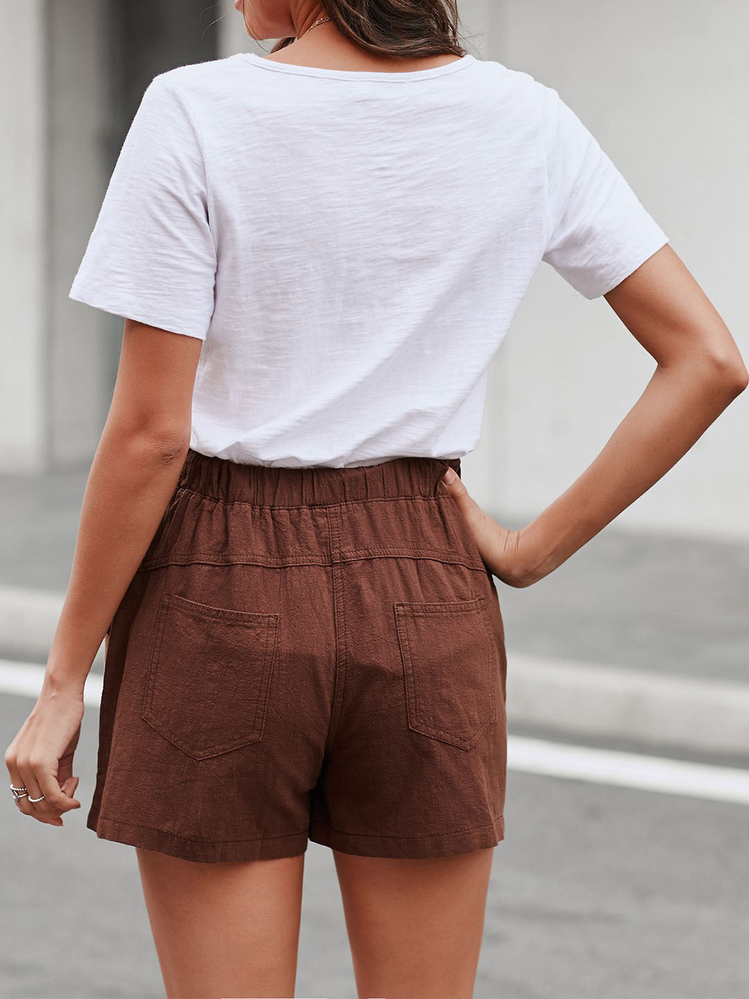 Drawstring Elastic Waist Loose Shorts with Pockets Coffee